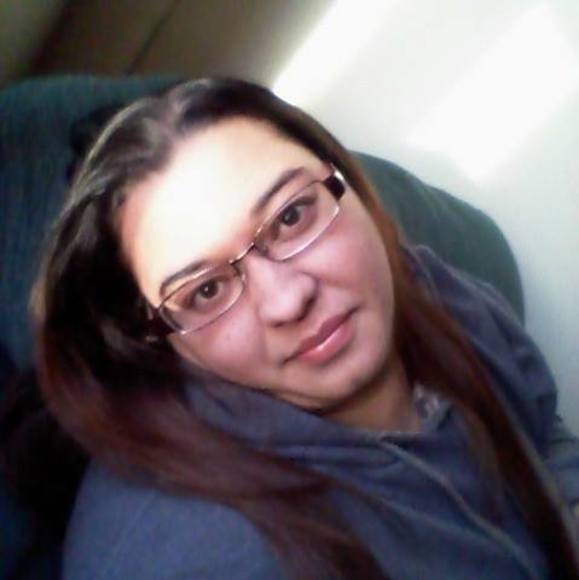 Profile Picture of Mel Marcano (@melvelicita) on Poshmark