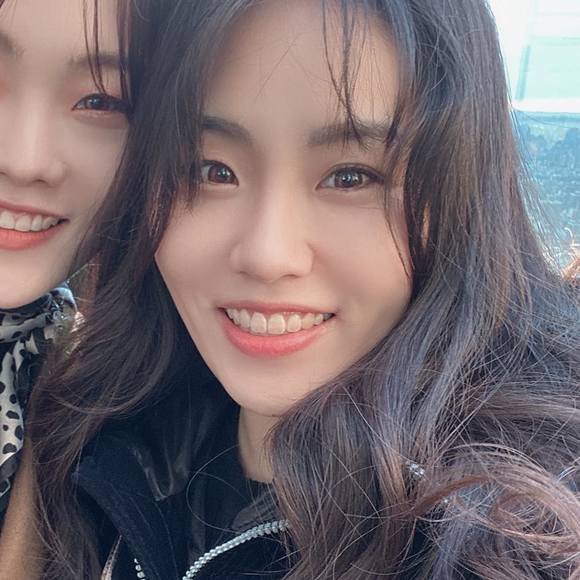 Bomin Jeon - Poshmark Profile Picture of Bomin Jeon (@bobobomin) on Poshmark