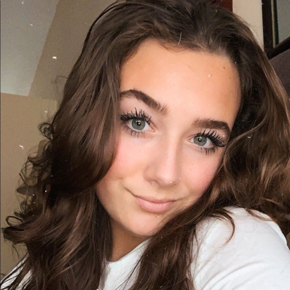 Profile Picture of Madeleine Labonte (@maddylab19) on Poshmark