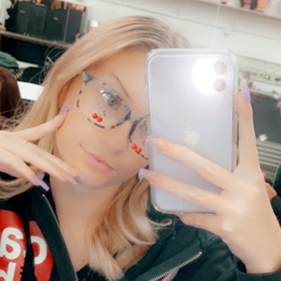 Profile Picture of Hailey Collier (@hailey26241073) on Twitter