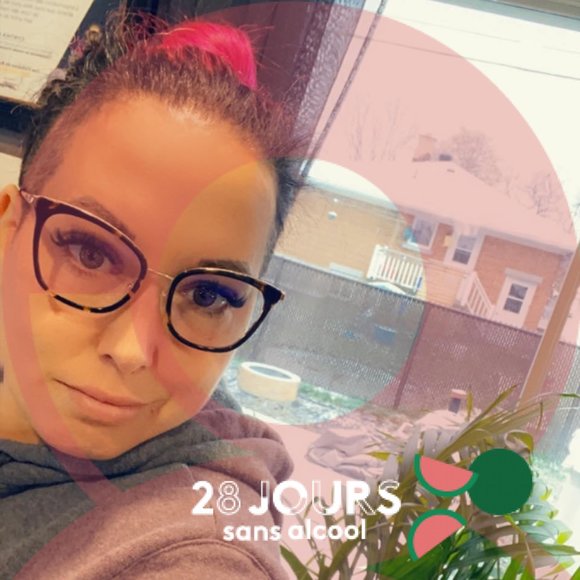 Profile Picture of Cynthia Imonti (@bubblycyn) on Poshmark