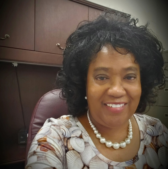 Profile Picture of Janice Duncan (@kevon1122) on Poshmark