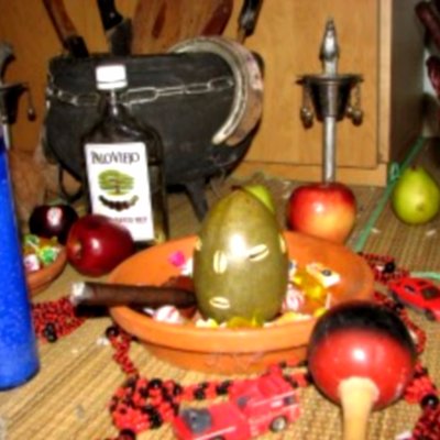 Profile Picture of TAROT ALEX ARRINGTON (@CherryChienne) on Twitter