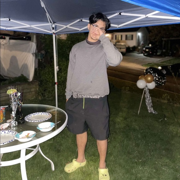 Profile Picture of Erick Caballero (@eric_diaz_) on Poshmark