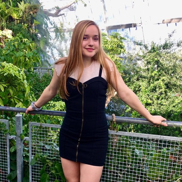 Profile Picture of Riley Kenehan (@rkk33) on Poshmark