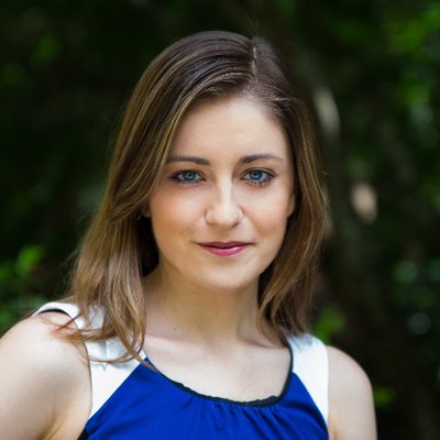 Profile Picture of Lara Pearce (@_LaraPearce) on Twitter