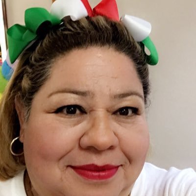 Profile Picture of Linda  Alcántar (@linda_alcantar2) on Twitter