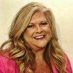 Profile Picture of Kim Sipes Hayashi (@kimberlyhayashi) on Instagram