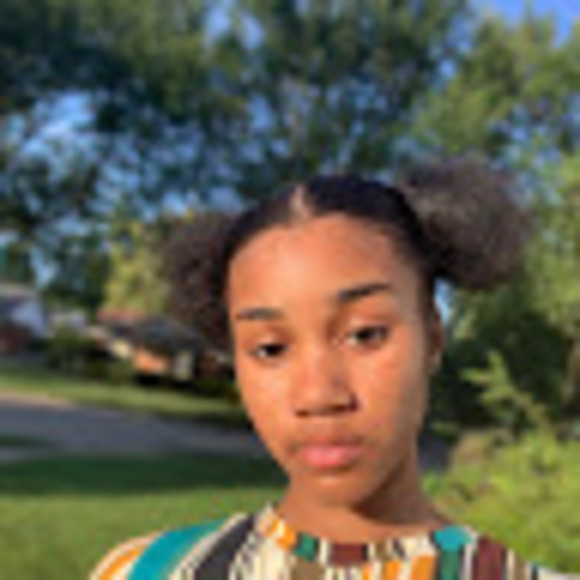 Profile Picture of Jada Leigh (@jadawiley) on Poshmark