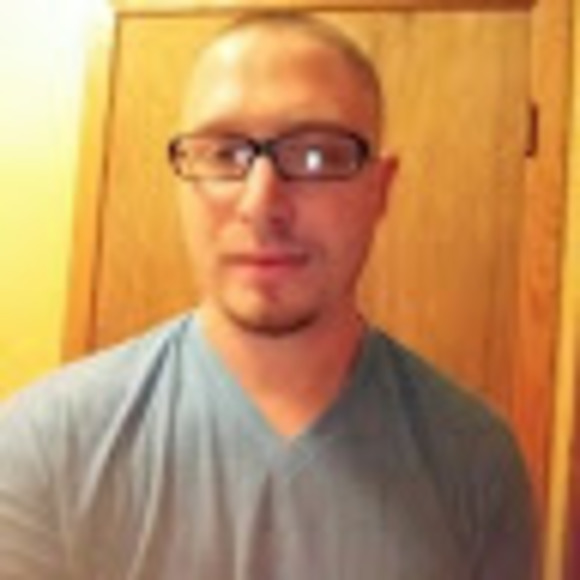 Profile Picture of Benjamin Faust (@benjaminf75) on Poshmark