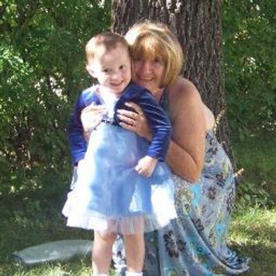 Profile Picture of Eileen Neal (@EileenNeal12) on Twitter