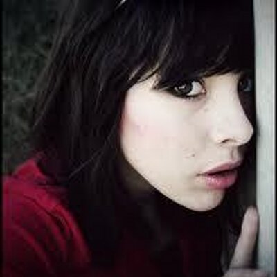 Profile Picture of Aylin Can (@aylincan4) on Twitter