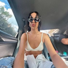 Profile Picture of Alice Moreira Sena (@AliceMoreiraSena) on Pinterest