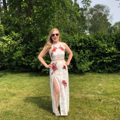 Profile Picture of Elizabeth Hotaling (@Liz_Bird_Stieff) on Twitter