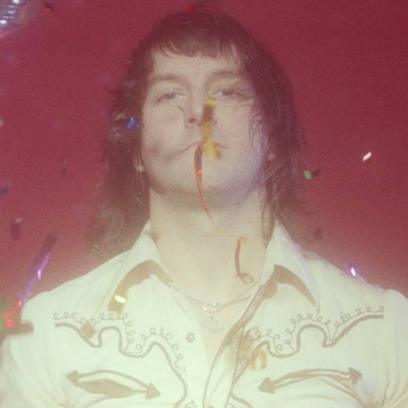 Profile Picture of Scott Klein (@scott11klein) on Poshmark