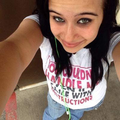 Profile Picture of Kimberly Hinkle (@hinklesuga1) on Twitter