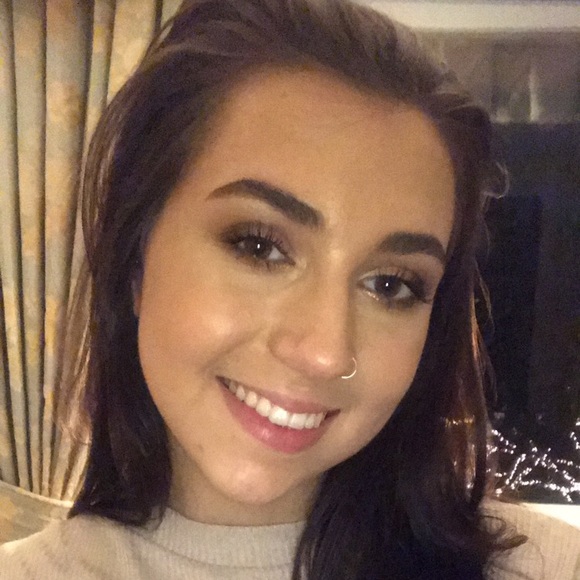 Profile Picture of Sonya Pykosz (@sonyap77) on Poshmark