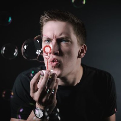 Profile Picture of No Context Dan Sloss (@dentalsloss) on Twitter