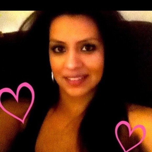 Profile Picture of Dulce Jimenez (@dulce0588) on Poshmark