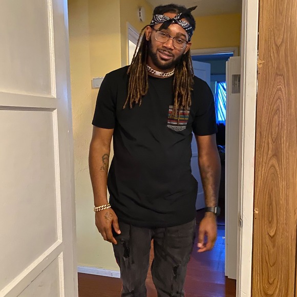 Profile Picture of Kory Carmicle (@hippyboysmilez) on Poshmark