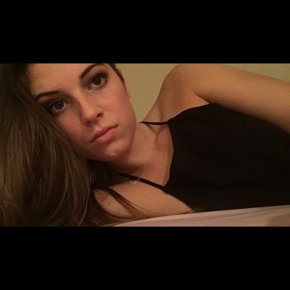Profile Picture of Erica Olsen (@ericaolsen26) on Poshmark