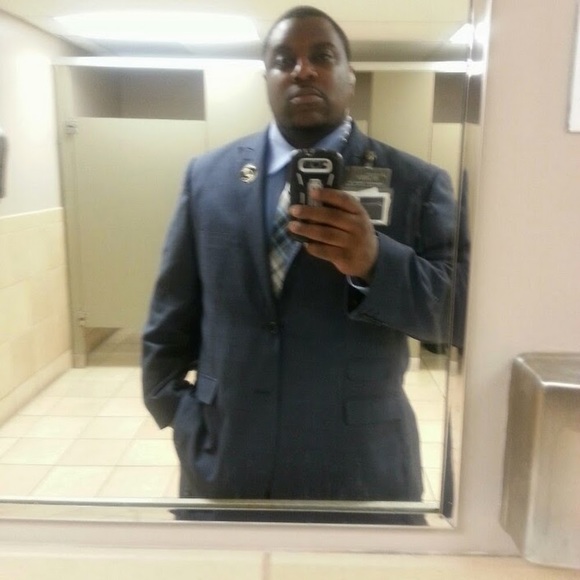 Profile Picture of Bobby Booth (@boothbobby80) on Poshmark