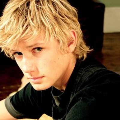 Profile Picture of Josh Fournier (@Josh__Fournier) on Twitter
