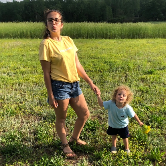 Profile Picture of Madison Nauss (@madiinauss) on Poshmark