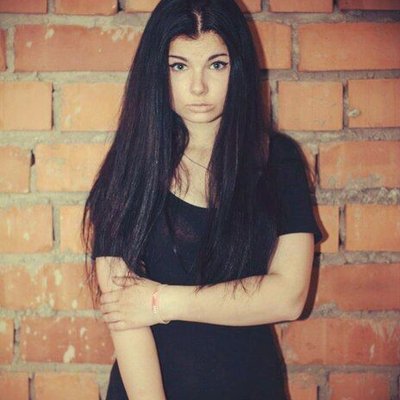 Profile Picture of Bernadette Parr (@YuripieLawiet) on Twitter