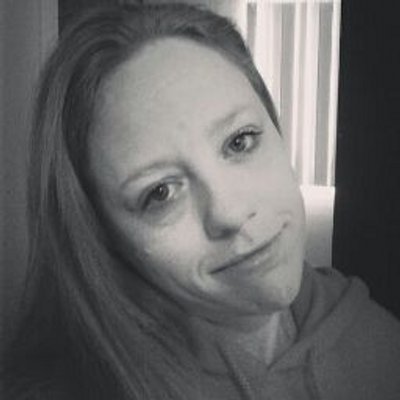 Profile Picture of Emily Covey (@misbehavin001) on Twitter