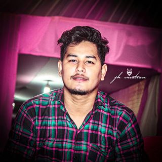 Profile Picture of Ajáy DAx (@minaxihhhhhhhhhh) on Facebook