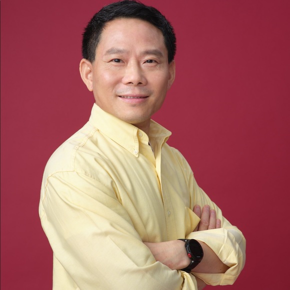 Profile Picture of Bryan Huang (@redshoesdiary) on Poshmark