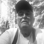 Profile Picture of Dennis Charles Sutherland (@bearwentovermtn) on Instagram