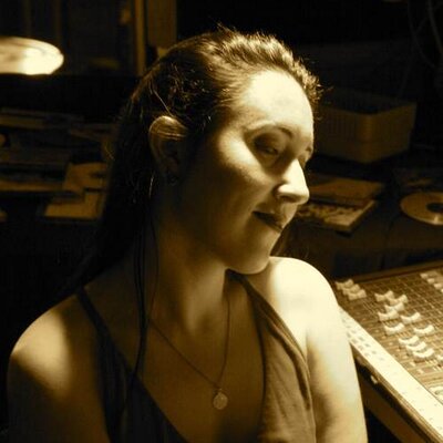 Profile Picture of Maya De Leon (@MayadeLeon) on Twitter