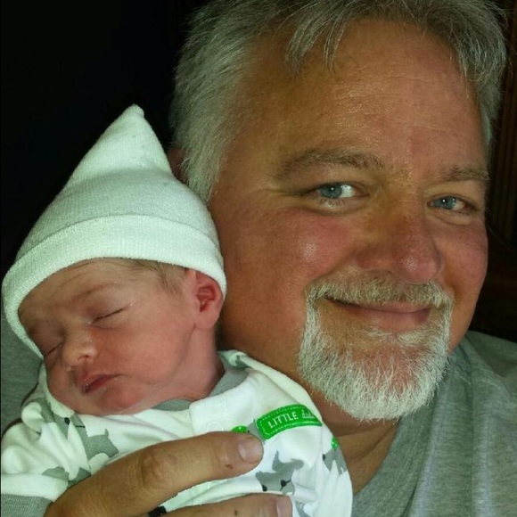 Profile Picture of Eldon Collins (@wbubbav) on Poshmark