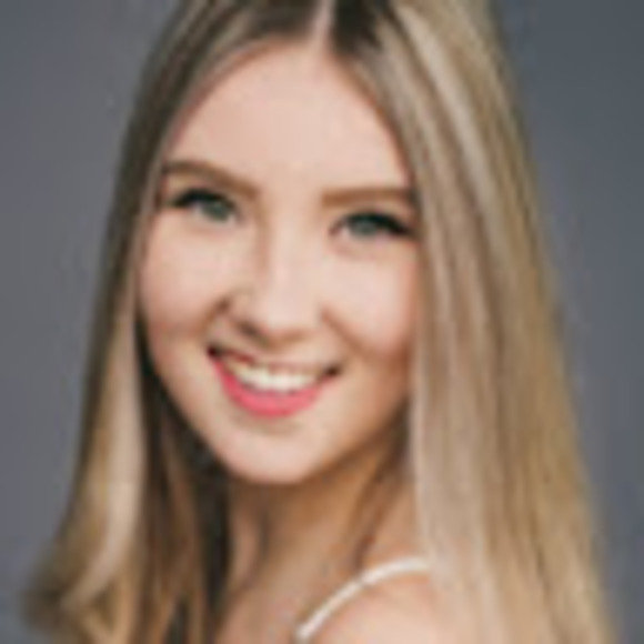 Profile Picture of Emmalyne Hietikko (@emmalyneh) on Poshmark