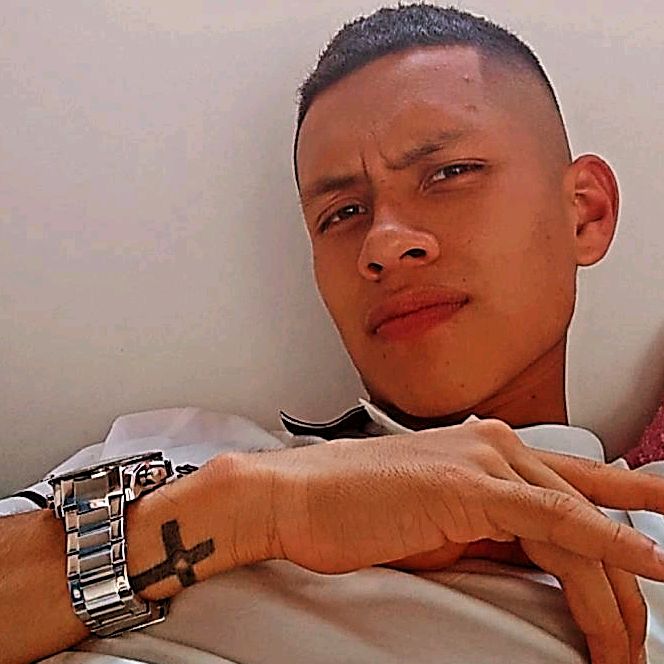 Profile Picture of andres ruano 🙂 (@andresruanoo) on Tiktok