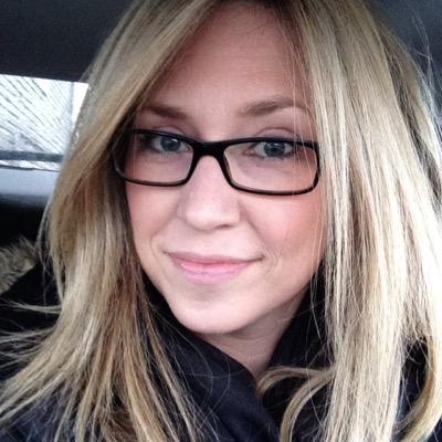 Profile Picture of Lori Squires (@SquiresLori) on Twitter