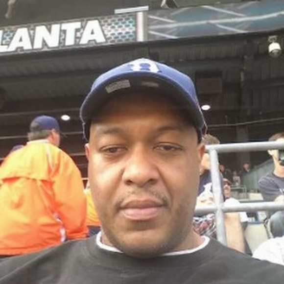 Profile Picture of Dennis Bryant (@dbryant71) on Poshmark