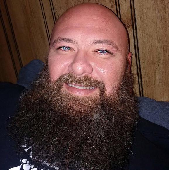 Profile Picture of Skip Themann (@skipthemann) on Poshmark