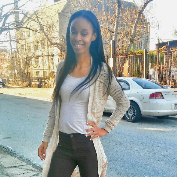 Profile Picture of Georgette Hobbs (@slimgg) on Poshmark