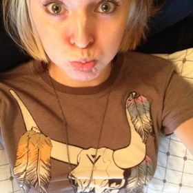 Profile Picture of Hannah Elizabeth (@petrihe01) on Pinterest