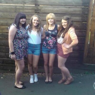 Profile Picture of Kerrie Campbell (@KerriCxx) on Twitter
