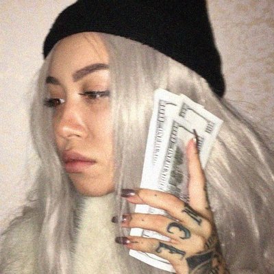 Profile Picture of Kristen Keech (@ikuphat1985) on Twitter