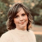 Profile Picture of Paul-Lara Anglin (@lara.anglin) on Instagram