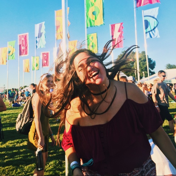 Profile Picture of Carmen Gatrelle (@soclassiccarmen) on Poshmark