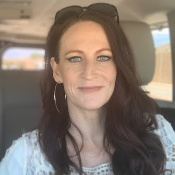 Profile Picture of Dance with jamee Kevern (@jkevern1) on Poshmark