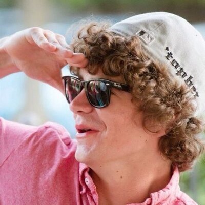 Profile Picture of Christopher Hagen (@ThisToPher) on Twitter