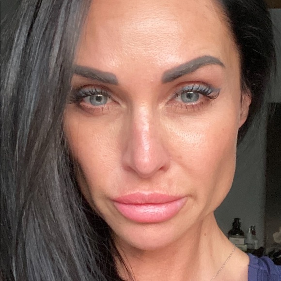 Profile Picture of Olena Makarova (@elena05052010) on Poshmark