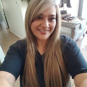 Profile Picture of Candy Bernal (@candybrl) on Twitter